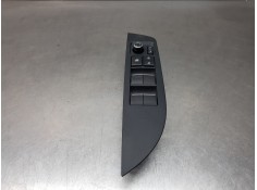 Recambio de mando elevalunas delantero izquierdo para toyota corolla (e21) hev referencia OEM IAM 8404002490  
