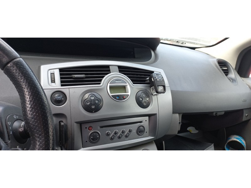 renault scenic ii del año 2007