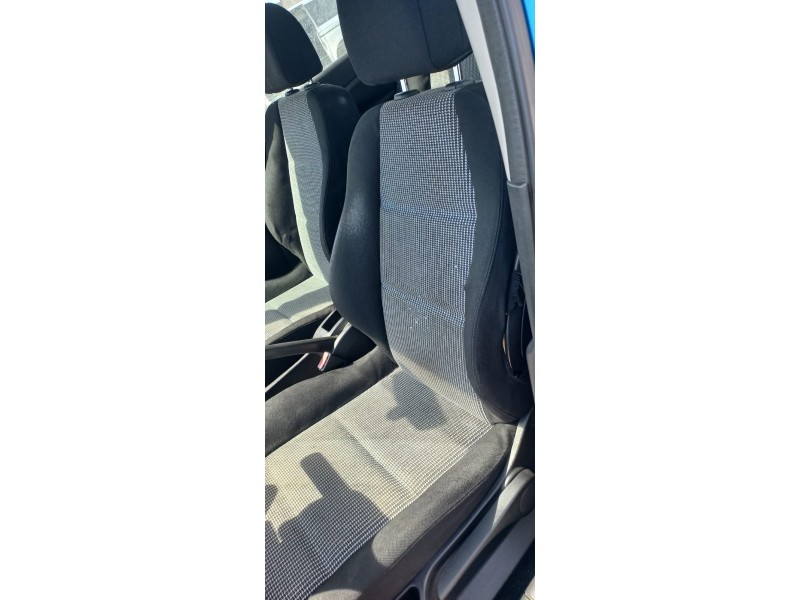 peugeot 307 berlina (s2) del año 2006