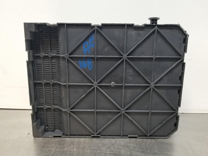 Recambio de caja reles / fusibles para peugeot 207 confort referencia OEM IAM 9663798280 BSIP06 