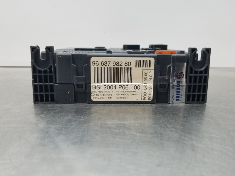 Recambio de caja reles / fusibles para peugeot 207 confort referencia OEM IAM 9663798280 BSIP06 