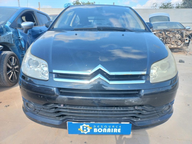 citroen c4 berlina del año 2005