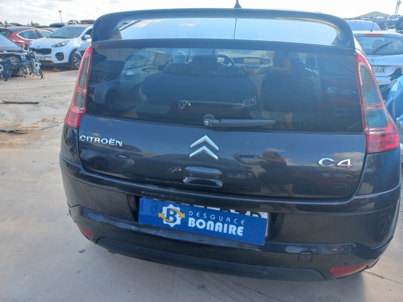 citroen c4 berlina del año 2005