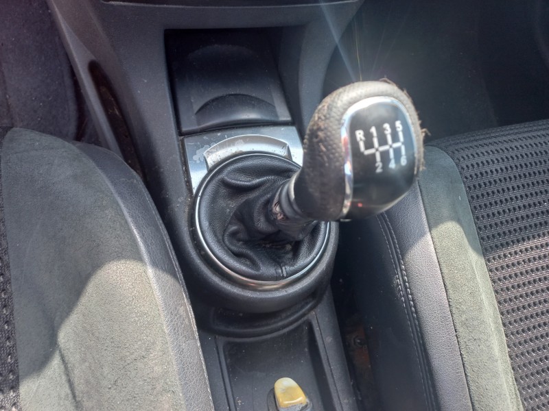 citroen c4 berlina del año 2005