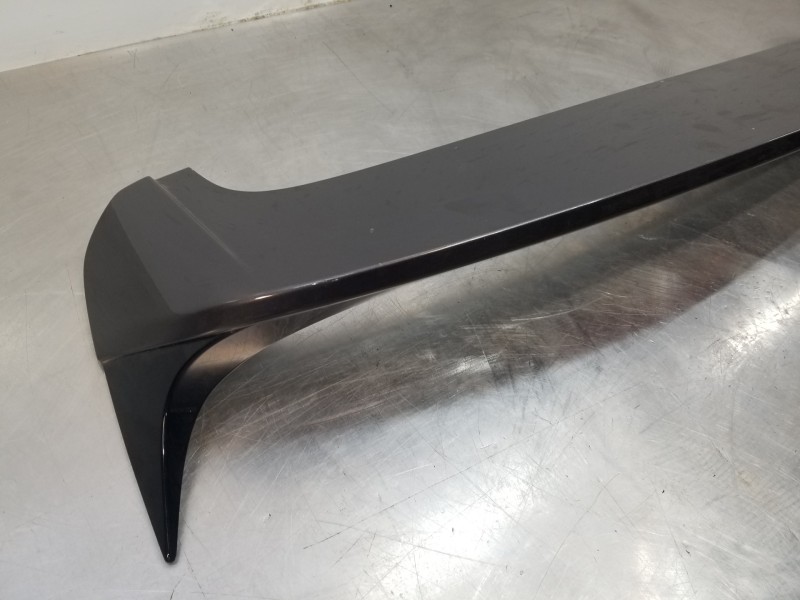 Recambio de aleron trasero para hyundai tucson klass referencia OEM IAM 87211D7200  