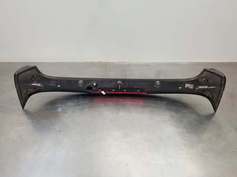 Recambio de aleron trasero para hyundai tucson klass referencia OEM IAM 87211D7200  