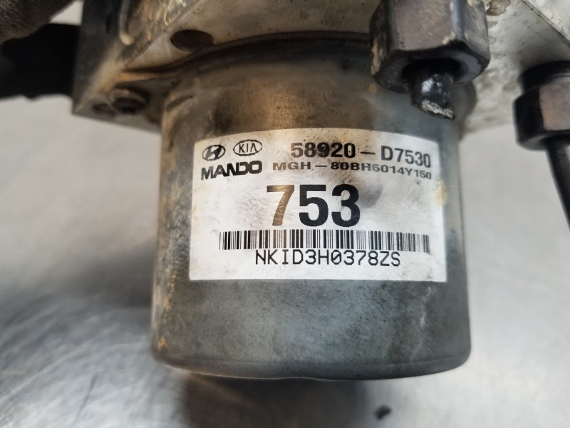 Recambio de abs para hyundai tucson klass referencia OEM IAM 58920D7530 BE6009Y100 