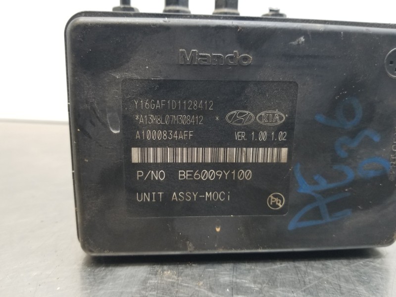 Recambio de abs para hyundai tucson klass referencia OEM IAM 58920D7530 BE6009Y100 