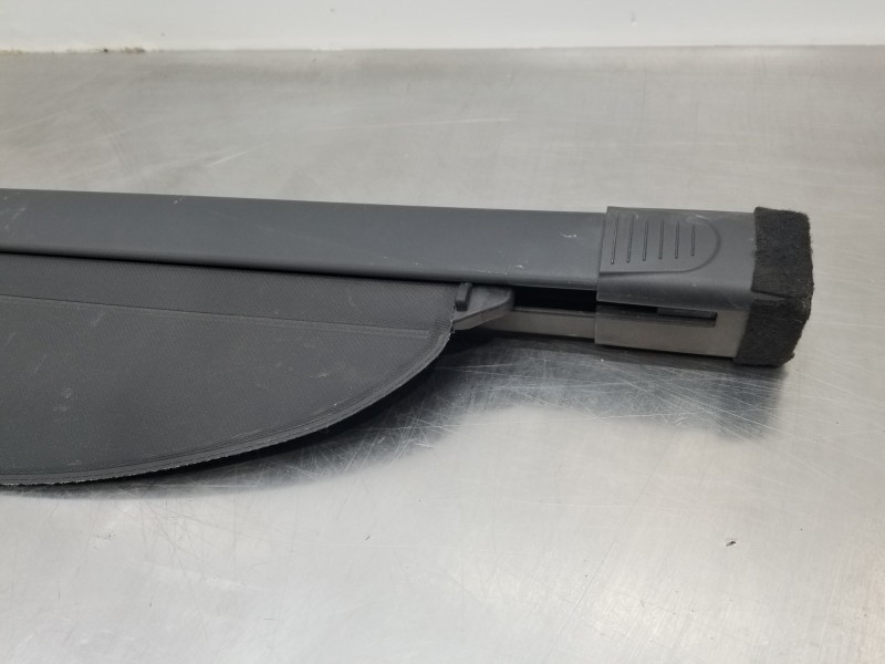 Recambio de bandeja trasera para hyundai tucson klass referencia OEM IAM 85910D7000TRY 85910D7000 