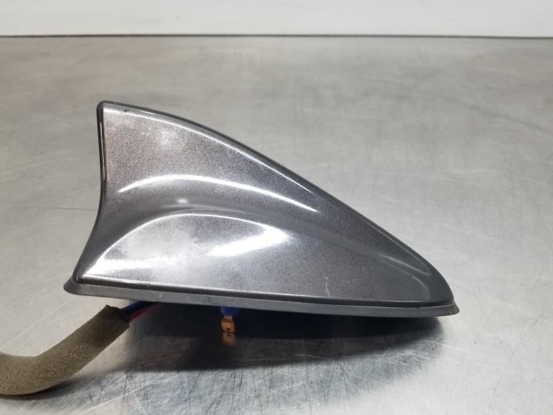 Recambio de antena para hyundai tucson klass referencia OEM IAM 96210D7300XN3 96210D7300 