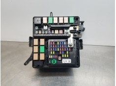 Recambio de caja reles / fusibles para hyundai tucson klass referencia OEM IAM 91231D7841  