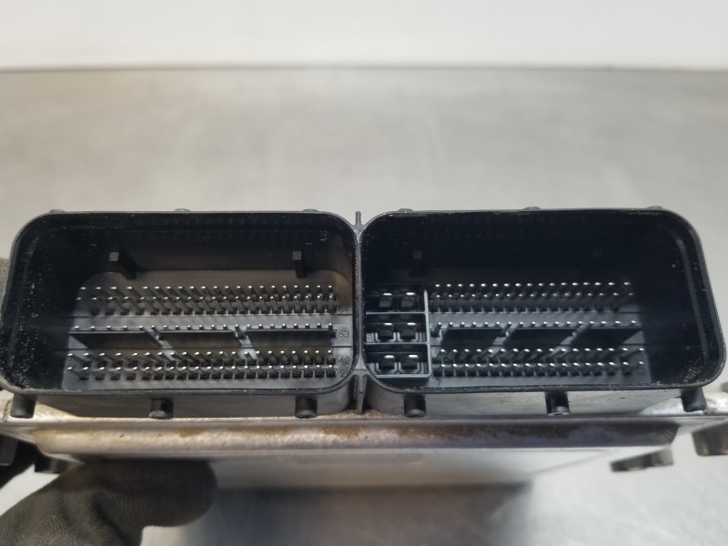 Recambio de centralita motor uce para hyundai tucson klass referencia OEM IAM 391992U000  