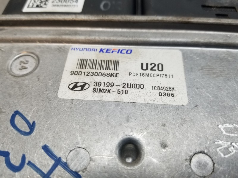 Recambio de centralita motor uce para hyundai tucson klass referencia OEM IAM 391992U000  
