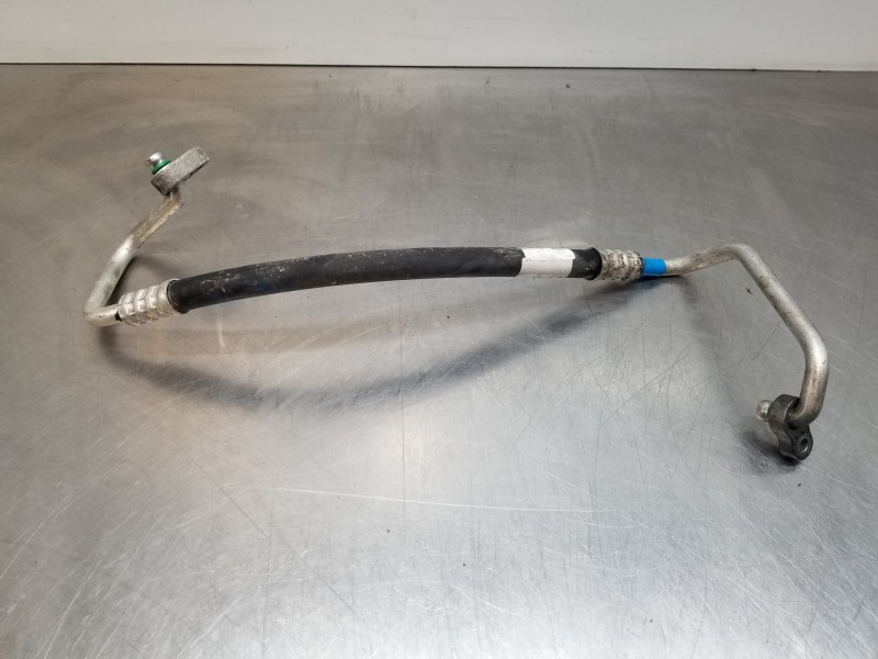 Recambio de tubos aire acondicionado para hyundai tucson klass referencia OEM IAM 97762D7600  