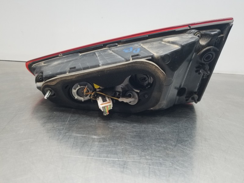 Recambio de piloto trasero izquierdo interior para hyundai tucson klass referencia OEM IAM 92403D7600  