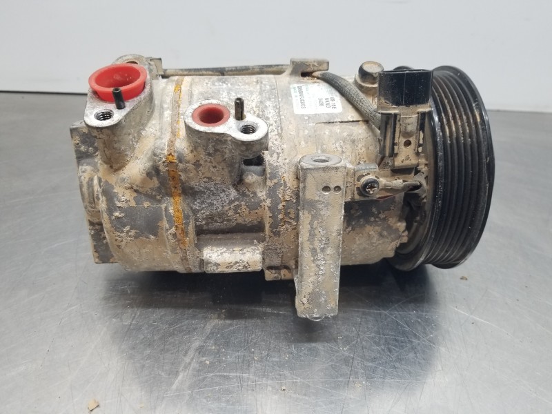 Recambio de compresor aire acondicionado para hyundai tucson klass referencia OEM IAM 97701D7500  