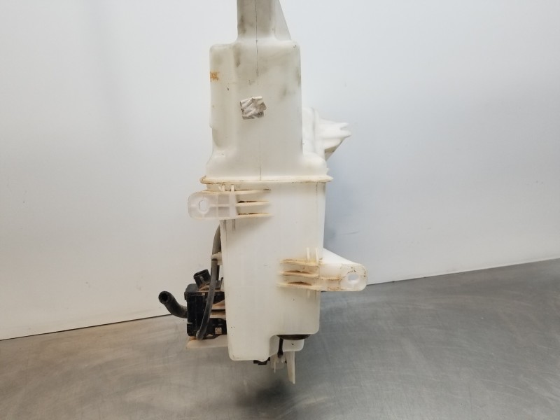 Recambio de deposito limpia para hyundai tucson klass referencia OEM IAM 98610D7600  