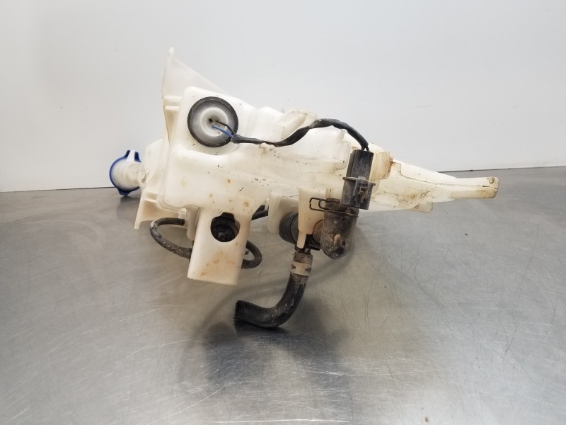 Recambio de deposito limpia para hyundai tucson klass referencia OEM IAM 98610D7600  