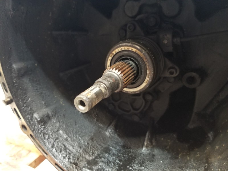 Recambio de caja cambios para ssangyong rodius premium referencia OEM IAM 3102021111 G3102021111 3111008202