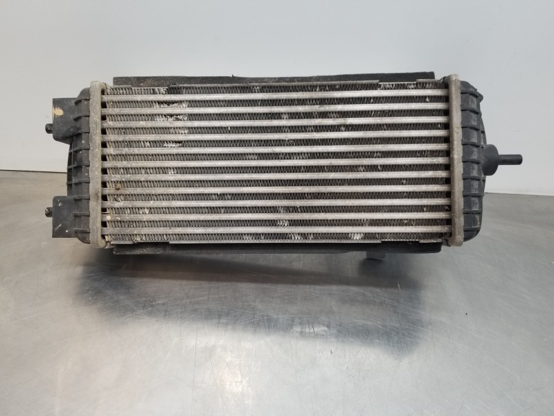 Recambio de intercooler para hyundai tucson klass referencia OEM IAM 282712U200  