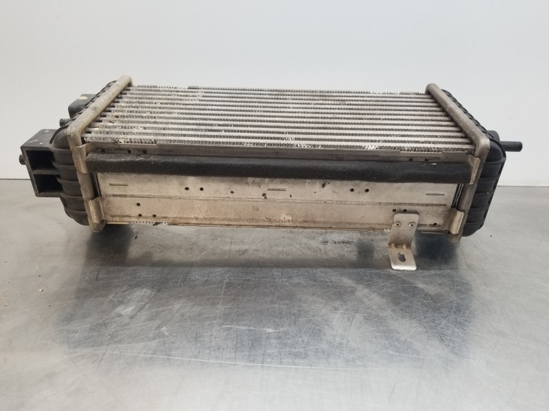 Recambio de intercooler para hyundai tucson klass referencia OEM IAM 282712U200  