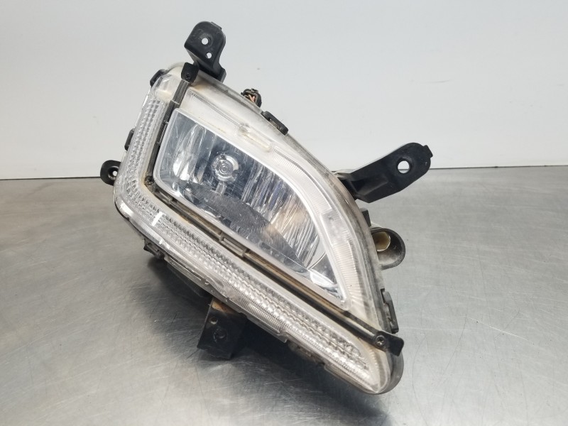 Recambio de faro antiniebla derecho para hyundai tucson klass referencia OEM IAM 92202D7600  