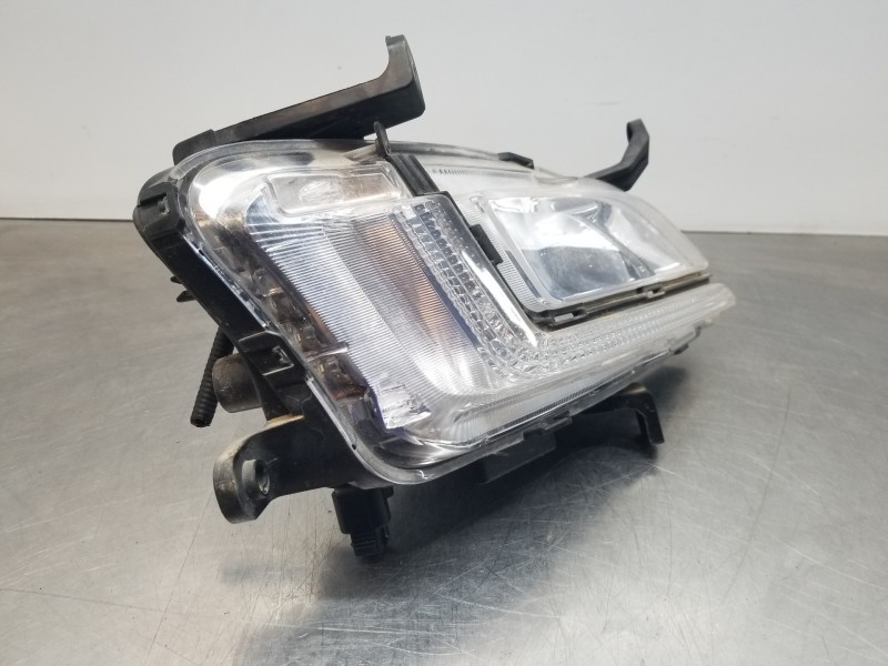 Recambio de faro antiniebla derecho para hyundai tucson klass referencia OEM IAM 92202D7600  