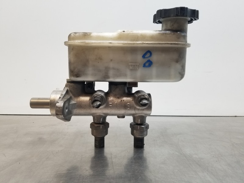 Recambio de bomba freno para ssangyong rodius premium referencia OEM IAM 4854021212 BM111098 