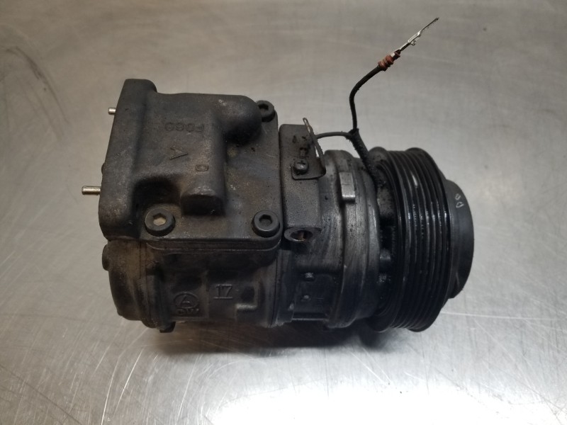 Recambio de compresor aire acondicionado para ssangyong rodius premium referencia OEM IAM 6652300211 180500390A 