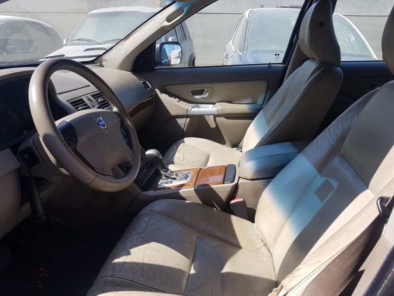 volvo xc90 del año 2005