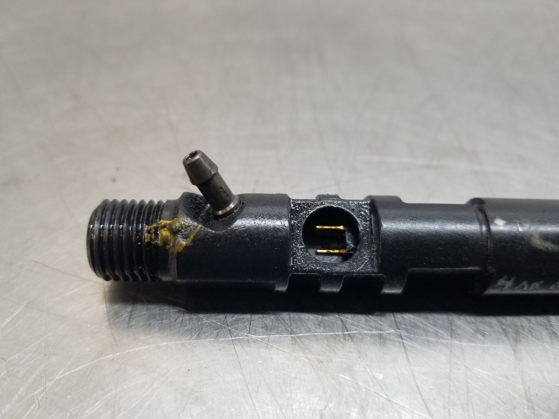 Recambio de inyector para ssangyong rodius premium referencia OEM IAM A6650170221 EJBR04401D 