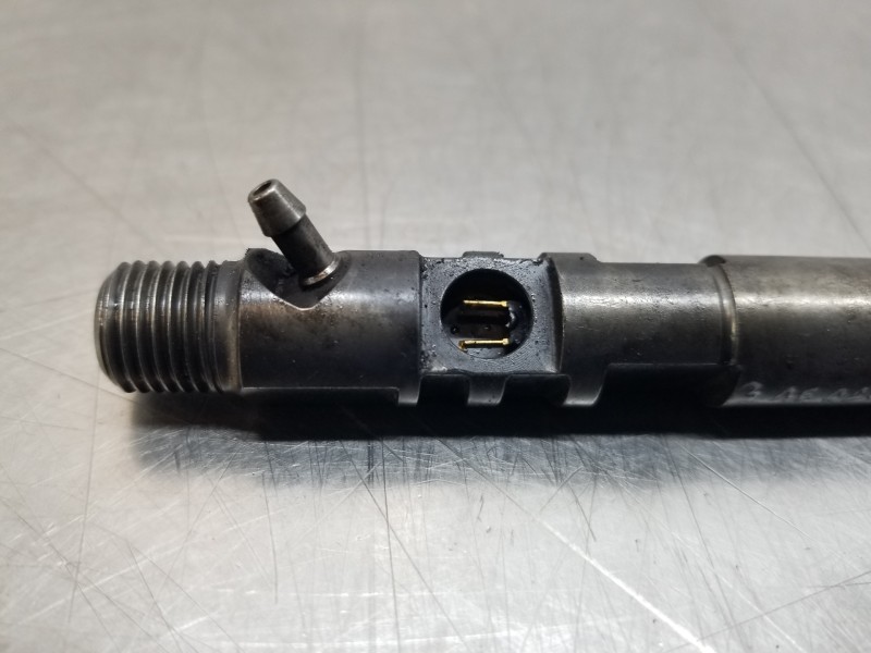 Recambio de inyector para ssangyong rodius premium referencia OEM IAM A6650170221 EJR04401D 