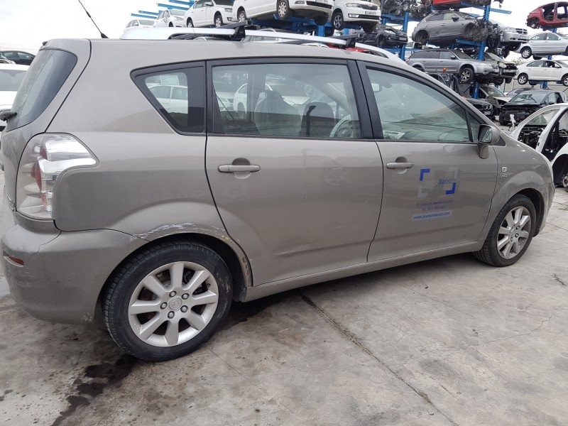 toyota corolla verso (r1) del año 2005