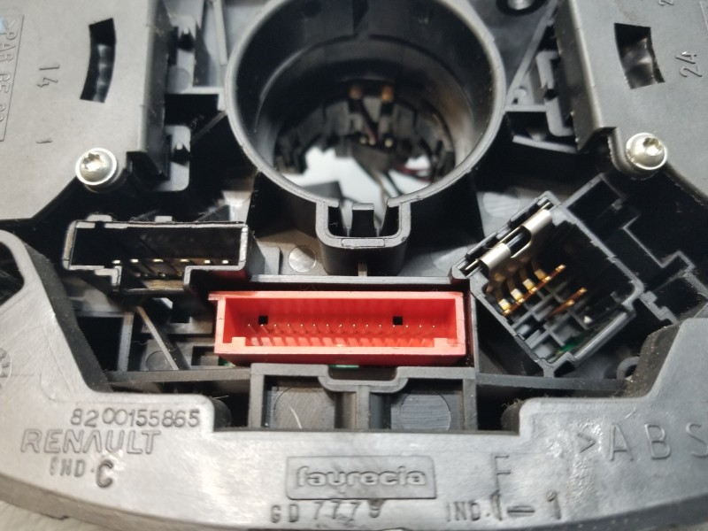 Recambio de mando multifuncion para renault megane ii coupe/cabrio authentique referencia OEM IAM 8200216465 8200155865  Recambio de mando multifuncion para renault megane ii coupe/cabrio authentique referencia OEM IAM 8200216465 8200155865