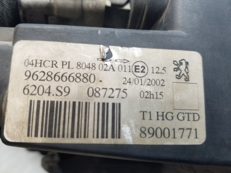 Recambio de faro izquierdo para peugeot 206 berlina xs referencia OEM IAM 6208A0   Recambio de faro izquierdo para peugeot 206 berlina xs referencia OEM IAM 6208A0