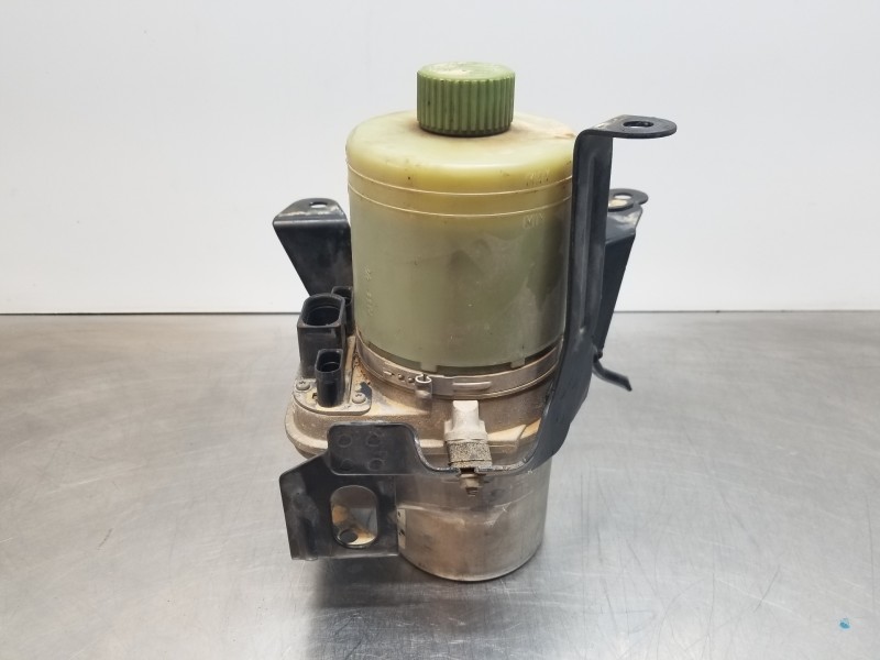 Recambio de bomba direccion para volkswagen polo (9n1) basic referencia OEM IAM 6R0423156C 6Q0423156AB 