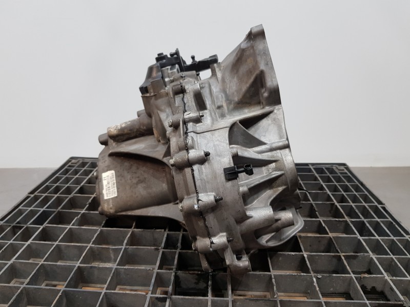 Recambio de caja cambios para ford focus lim. (cb8) urban referencia OEM IAM 2255744 AV6R7002GG AV6R7002GK Recambio de caja cambios para ford focus lim. (cb8) urban referencia OEM IAM 2255744 AV6R7002GG AV6R7002GK