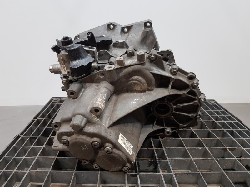 Recambio de caja cambios para ford focus lim. (cb8) urban referencia OEM IAM 2255744 AV6R7002GG AV6R7002GK Recambio de caja cambios para ford focus lim. (cb8) urban referencia OEM IAM 2255744 AV6R7002GG AV6R7002GK