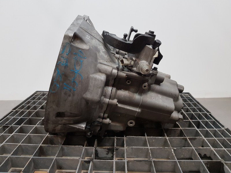 Recambio de caja cambios para ford focus lim. (cb8) urban referencia OEM IAM 2255744 AV6R7002GG AV6R7002GK Recambio de caja cambios para ford focus lim. (cb8) urban referencia OEM IAM 2255744 AV6R7002GG AV6R7002GK