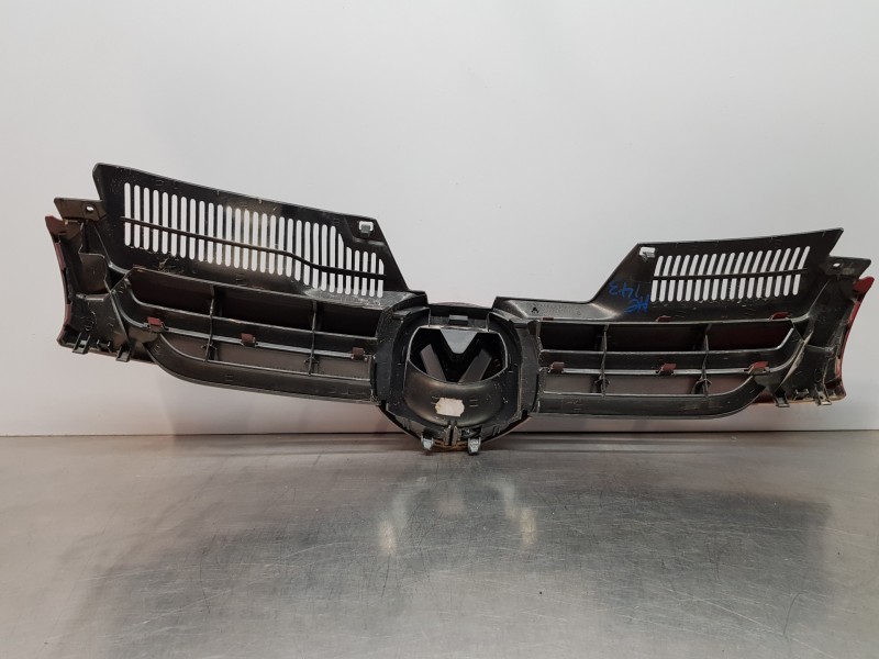 Recambio de rejilla delantera para volkswagen golf v berlina (1k1) highline referencia OEM IAM 1K0853651AGRU   Recambio de rejilla delantera para volkswagen golf v berlina (1k1) highline referencia OEM IAM 1K0853651AGRU