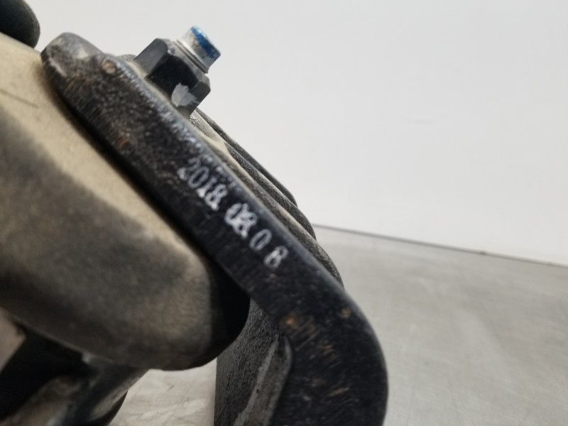 Recambio de soporte motor derecho para hyundai tucson klass referencia OEM IAM 21810D3200  