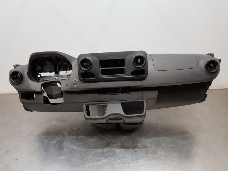 Recambio de salpicadero para mercedes sprinter iii furgón fwd 311 referencia OEM IAM A9106800600  