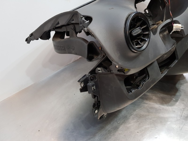 Recambio de salpicadero para mercedes sprinter iii furgón fwd 311 referencia OEM IAM A9106800600  