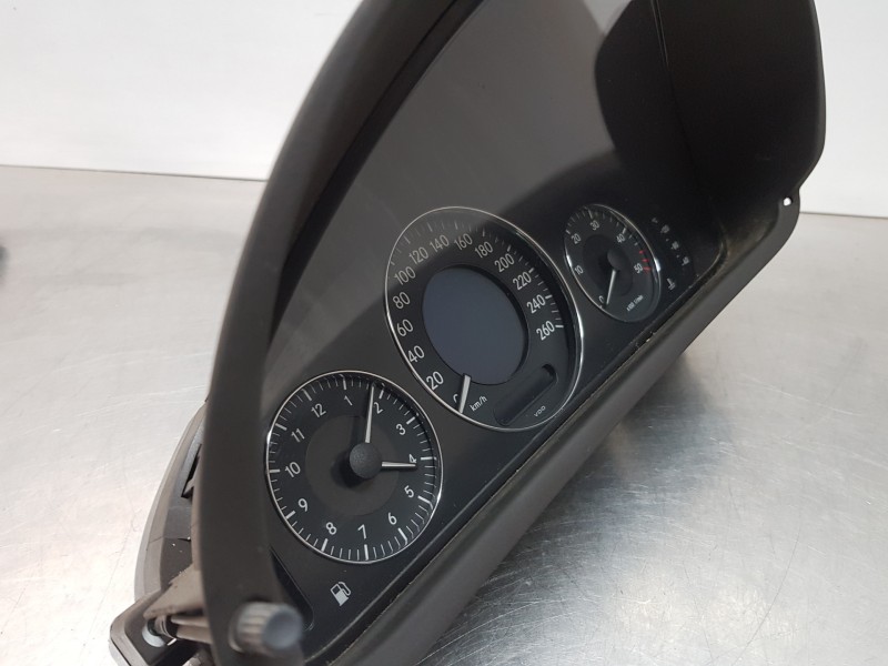 Recambio de cuadro instrumentos para mercedes clase clk (w209) coupe 270 referencia OEM IAM A2095403511  