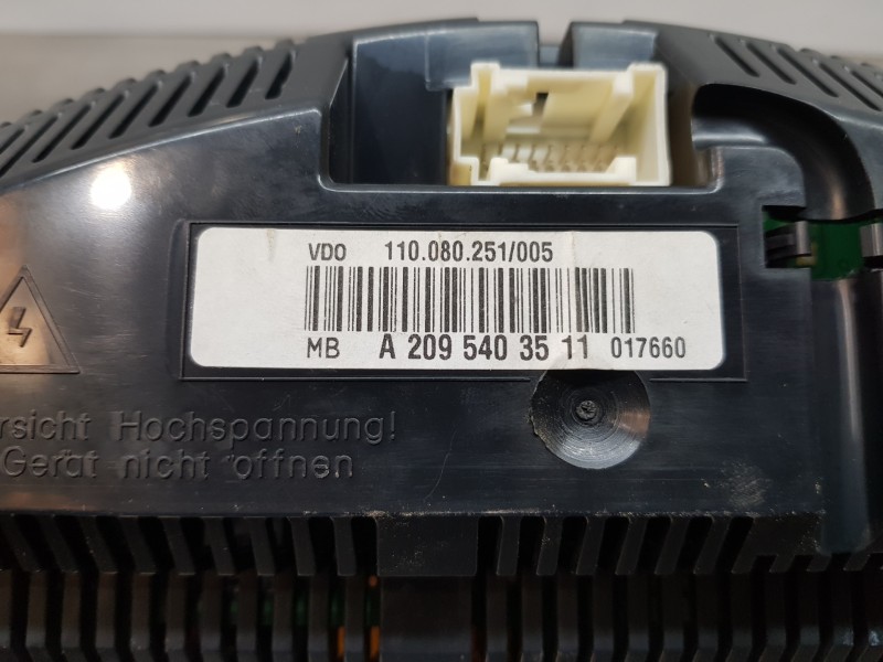 Recambio de cuadro instrumentos para mercedes clase clk (w209) coupe 270 referencia OEM IAM A2095403511  