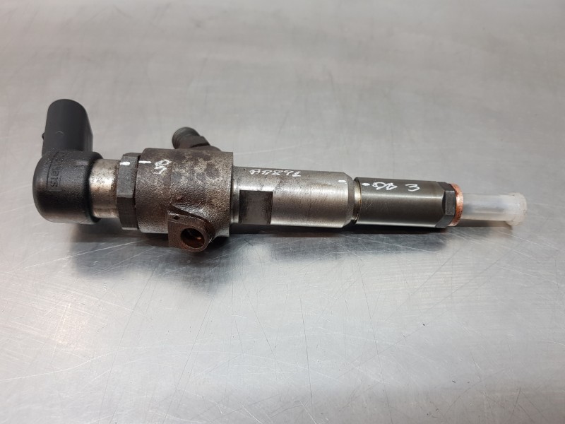 Recambio de inyector para ford fiesta (cbk) concept referencia OEM IAM 9655304880  