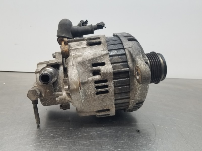 Recambio de alternador para kia carnival ii ex referencia OEM IAM 373004X003  