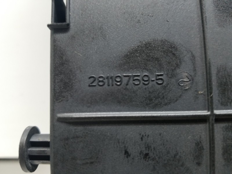 Recambio de caja reles / fusibles para citroen c4 sedan collection referencia OEM IAM 657055 28119759-5 6580SE