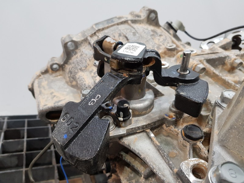 Recambio de caja cambios para hyundai tucson tecno sky referencia OEM IAM 430B032622  