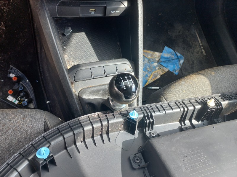 kia stonic (ybcuv) del año 2022